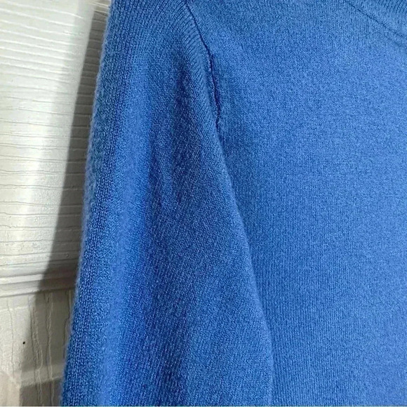 TCEC Sweater V-Neck Blue  Size Large - Picture 11 of 16